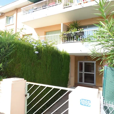 A 150 M De La Plage, Lave Linge, Wi Fi ... Апартаменты